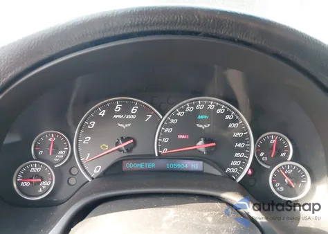 2005 Chevrolet Corvette из США, поврежденный, VIN 1G1YY24U755102175